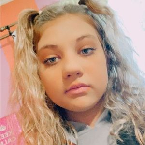 Meet your Posher, Sky